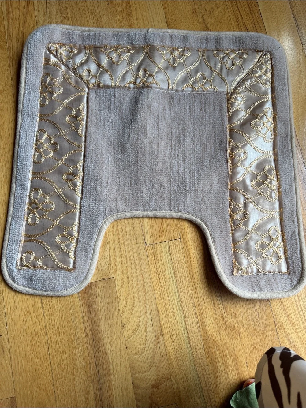 Bathroom mats set